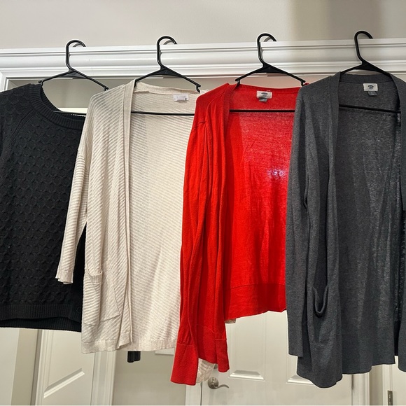 Old Navy Top Lot (19 tops) - Picture 5 of 9